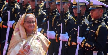 Sheikh Hasina Resigns Amid Violent Protests, Flees Bangladesh; Speculation Grows Over Nobel Laureate Yunus as Successor