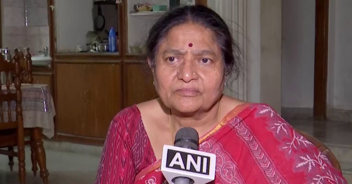 Uma Devi, the wife of the late G Krishnaiah, who was the district magistrate of Gopalganj and was murdered in 1994, had accused Anand Mohan, who was facing jail time, of being involved in her husband's death.