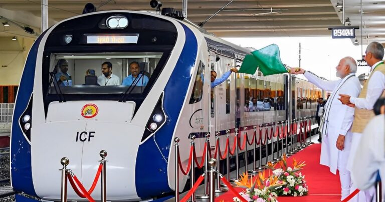 Vande Bharat Express 2.0, Prime Minister inaugurating the new era of rail travel, signaling the journey between Gandhinagar and Mumbai.